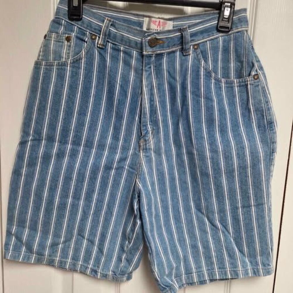 American Weekend vintage womens 12 mom shorts in like new condition